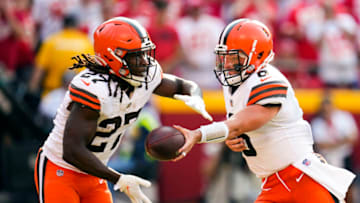 Baker Mayfield, Kareem Hunt, Cleveland Browns. (Mandatory Credit: Jay Biggerstaff-USA TODAY Sports)