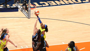 UNCASVILLE, CT - MAY 13: Arike Ogunbowale #24 of The Dallas Wings shoots the ball against the Atlanta Hawks on May 13, 2019 at the Mohegan Sun Arena in Uncasville, Connecticut. NOTE TO USER: User expressly acknowledges and agrees that, by downloading and or using this photograph, User is consenting to the terms and conditions of the Getty Images License Agreement. Mandatory Copyright Notice: Copyright 2019 NBAE (Photo by Ned Dishman/NBAE via Getty Images)