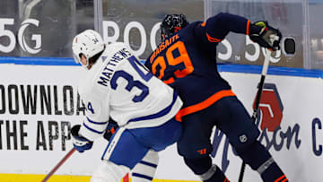 Toronto Maple Leafs forward Auston Matthews (34) and Edmonton Oilers forward Leon Draisaitl (29) battle Mandatory Credit: Perry Nelson-USA TODAY Sports