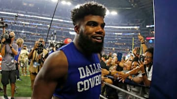 ARLINGTON, TX - NOVEMBER 5: Ezekiel Elliott