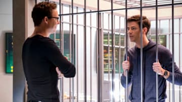 The Flash -- "Grodd Friended Me" -- Image Number: FLA613a_0011b.jpg -- Pictured (L-R): Tom Cavanagh as Harrison Wells and Grant Gustin as Barry Allen -- Photo: Bettina Strauss/The CW -- © 2020 The CW Network, LLC. All rights reserved