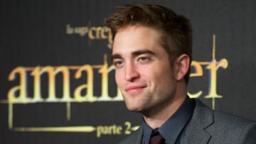 MADRID, SPAIN - NOVEMBER 15: Actor Robert Pattinson attends the "The Twilight Saga: Breaking Dawn - Part 2" (La Saga Crepusculo: Amanecer Parte 2) premiere at the Kinepolis cinema on November 15, 2012 in Madrid, Spain. (Photo by Carlos Alvarez/Getty Images)