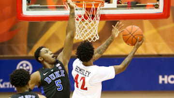 LAHAINA, HI - NOVEMBER 19: Jeremy Hemsley #42 of the San Diego State Aztecs shoots over RJ Barrett #5 of the Duke Blue Devils during the second half of the game at Lahaina Civic Center on November 19, 2018 in Lahaina, Hawaii. (Photo by Darryl Oumi/Getty Images)