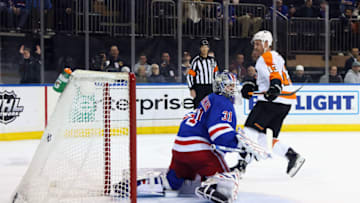 NEW YORK, NEW YORK - APRIL 03: Kevin Hayes #13 of the Philadelphia Flyers scores the shootout winning goal against the New York Rangers at Madison Square Garden on April 03, 2022 in New York City. The Flyers defeated the Rangers 4-3 in the shootout. (Photo by Bruce Bennett/Getty Images)