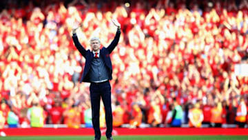 LONDON, ENGLAND - MAY 06: Arsenal manager Arsene Wenger says goodbye to the Arsenal fans after 22 years at the helm at the end of the Premier League match between Arsenal and Burnley at Emirates Stadium on May 6, 2018 in London, England. (Photo by Clive Mason/Getty Images)