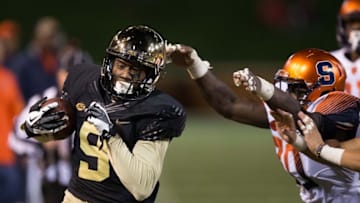 Oct 8, 2016; Winston-Salem, NC, USA; Wake Forest Demon Deacons wide receiver Chuck Wade (9) runs after a catch in the fourth quarter against the Syracuse Orange at BB&T Field. Wake defeated Syracuse 28-9. Mandatory Credit: Jeremy Brevard-USA TODAY Sports