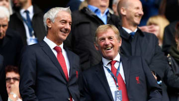 MANCHESTER, ENGLAND - SEPTEMBER 09: Former Liverpool players Ian Rush (L) and Kenny Dalglish (R) speak prior to the Premier League match between Manchester City and Liverpool at Etihad Stadium on September 9, 2017 in Manchester, England. (Photo by Stu Forster/Getty Images)