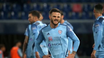 BOLOGNA, ITALY - November 01: Nahitan Nandez of Cagliari Calcio in action ,during the Serie A match between Bologna FC and Cagliari Calcio at Stadio Renato Dall'Ara on November 01, 2021 in Bologna, Italy. (Photo by MB Media/Getty Images)