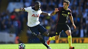 LONDON, ENGLAND - OCTOBER 02: Moussa Sissoko of Tottenham Hotspur (L) and Jesus Navas of Manchester City (R) battle for possession during the Premier League match between Tottenham Hotspur and Manchester City at White Hart Lane on October 2, 2016 in London, England. (Photo by Dan Mullan/Getty Images)