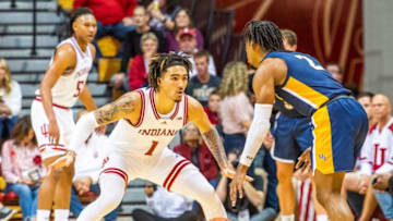 Indiana's Jalen Hood-Schifino (1)