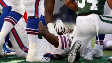 EAST RUTHERFORD, NEW JERSEY - NOVEMBER 11: LeSean McCoy #25 of the Buffalo Bills scores a second quarter touchdown against the New York Jets at MetLife Stadium on November 11, 2018 in East Rutherford, New Jersey. (Photo by Michael Owens/Getty Images)