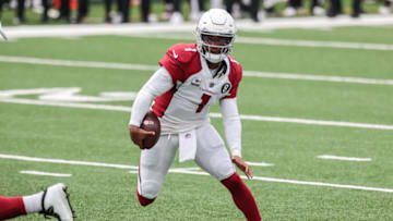 Oct 11, 2020; East Rutherford, New Jersey, USA; Arizona Cardinals quarterback Kyler Murray (1) carries the ball during the first half against the New York Jets at MetLife Stadium. Mandatory Credit: Vincent Carchietta-USA TODAY Sports
