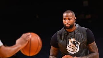 OAKLAND, CA - FEBRUARY 15: DeMarcus Cousins #15 of the Sacramento Kings warms up before the game against the Golden State Warriors on February 15, 2017 at ORACLE Arena in Oakland, California. NOTE TO USER: User expressly acknowledges and agrees that, by downloading and or using this photograph, user is consenting to the terms and conditions of Getty Images License Agreement. Mandatory Copyright Notice: Copyright 2017 NBAE (Photo by Noah Graham/NBAE via Getty Images)