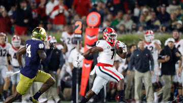 SOUTH BEND, IN - SEPTEMBER 09: D'Andre Swift #7 of the Georgia Bulldogs runs the ball during a game against the Notre Dame Fighting Irish at Notre Dame Stadium on September 9, 2017 in South Bend, Indiana. Georgia won 20-19. (Photo by Joe Robbins/Getty Images)