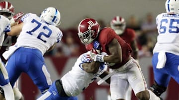Oct 1, 2016; Tuscaloosa, AL, USA; Alabama Crimson Tide linebacker Reuben Foster (10) is blocked by Kentucky Wildcats running back Jojo Kemp (3) at Bryant-Denny Stadium. The Crimson Tide defeated Kentucky 34-6. Mandatory Credit: Marvin Gentry-USA TODAY Sports