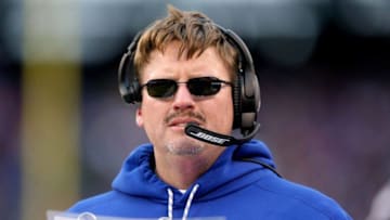 Nov 20, 2016; East Rutherford, NJ, USA; New York Giants head coach Ben McAdoo coaches against the Chicago Bears during the fourth quarter at MetLife Stadium. Mandatory Credit: Brad Penner-USA TODAY Sports