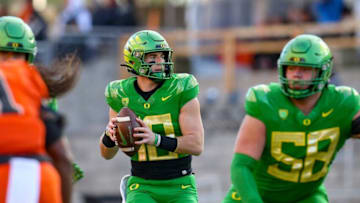 Saturday Blitz' Connor Muldowney is bearish on the chances of a former Auburn football quarterback starting in the Pac-12 due to the loss of his OC Mandatory Credit: Statesman Journal