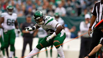 PHILADELPHIA, PA - OCTOBER 06: Jamal Adams #33 of the New York Jets reacts after the Philadelphia Eagles turned the ball over on downs in the third quarter at Lincoln Financial Field on October 6, 2019 in Philadelphia, Pennsylvania. The Eagles defeated the Jets 31-6. (Photo by Mitchell Leff/Getty Images)