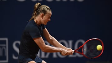 PALERMO, ITALY - AUGUST 07: Fiona Ferro of France returns a shot against Sara Errani of Italy during 31st Palermo Ladies Open - Quarter Finals on August 07, 2020 in Palermo, Italy. (Photo by Tullio M. Puglia/Getty Images)