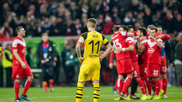 DUESSELDORF, GERMANY - DECEMBER 18: Marco Reus of Borussia Dortmund reacts after the final whistle during the Bundesliga match between Fortuna Duesseldorf and Borussia Dortmund at the Esprit-Arena on December 18, 2018 in Duesseldorf, Germany. (Photo by Alexandre Simoes/Borussia Dortmund/Getty Images)