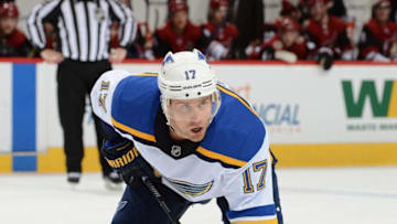 GLENDALE, AZ - MARCH 31: Jaden Schwartz #17 of the St Louis Blues gets ready during a faceoff against the Arizona Coyotes at Gila River Arena on March 31, 2018 in Glendale, Arizona. (Photo by Norm Hall/NHLI via Getty Images)