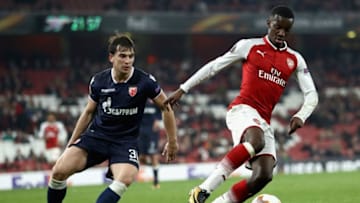 LONDON, ENGLAND - NOVEMBER 02: Eddie Nketiah of Arsenal holds off Filip Stojkovic of FK Crvena Zvezda during the UEFA Europa League group H match between Arsenal FC and Crvena Zvezda at Emirates Stadium on November 2, 2017 in London, United Kingdom. (Photo by Bryn Lennon/Getty Images)