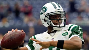 Nov 22, 2015; Houston, TX, USA; New York Jets quarterback Geno Smith (7) warms up prior to a game against the Houston Texans at NRG Stadium. Houston won 24-17. Mandatory Credit: Ray Carlin-USA TODAY Sports