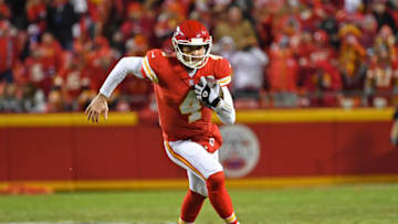 Quarterback Chad Henne #4 of the Kansas City Chiefs (Photo by Peter G. Aiken/Getty Images)