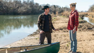 John (Garret Dillahunt) and Naomi (Jenna Elfman) in Fear The Walking Dead Season 4 Episode 5Photo by Richard Foreman Jr/AMC