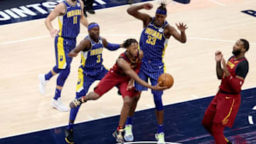 INDIANAPOLIS, INDIANA - DECEMBER 31: Darius Garland #10 of the Cleveland Cavaliers passes the ball against the Indiana Pacers at Bankers Life Fieldhouse on December 31, 2020 in Indianapolis, Indiana. NOTE TO USER: User expressly acknowledges and agrees that, by downloading and or using this photograph, User is consenting to the terms and conditions of the Getty Images License Agreement. (Photo by Andy Lyons/Getty Images)