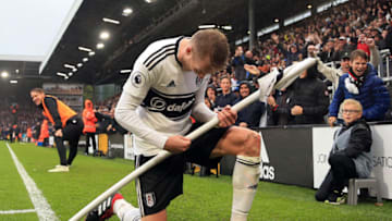 LONDON, ENGLAND - AUGUST 26: Andre Schurrle of Fulham celebrates scoring their 4th goal during the Premier League match between Fulham FC and Burnley FC at Craven Cottage on August 25, 2018 in London, United Kingdom. (Photo by Marc Atkins/Getty Images)
