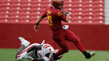 AMES, IA - SEPTEMBER 12: linebacker Kris Moncrief #6 of the Louisiana-Lafayette Ragin Cajuns cant hold onto quarterback Brock Purdy #15 of the Iowa State Cyclones as he scrambled for yards in the second half of the play at Jack Trice Stadium on September 12, 2020 in Ames, Iowa. The Louisiana-Lafayette Ragin Cajuns won 31-14 over the Iowa State Cyclones. (Photo by David K Purdy/Getty Images)