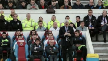 "Alan Pardew manager of Newcastle United" by Egghead06 - Own work. Licenced under CC BY-SA 4.0 via Wikimedia Commons - https://commons.wikimedia.org/wiki/File:Alan_Pardew_manager_of_Newcastle_United.jpg#/media/File:Alan_Pardew_manager_of_Newcastle_United.jpg