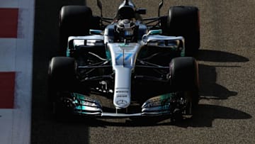 ABU DHABI, UNITED ARAB EMIRATES - NOVEMBER 24: Valtteri Bottas driving the (77) Mercedes AMG Petronas F1 Team Mercedes F1 WO8 on track during practice for the Abu Dhabi Formula One Grand Prix at Yas Marina Circuit on November 24, 2017 in Abu Dhabi, United Arab Emirates. (Photo by Mark Thompson/Getty Images)