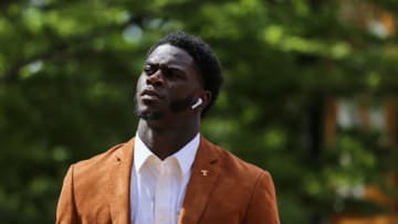 KNOXVILLE, TN - SEPTEMBER 08: Darrell Taylor #19 of the Tennessee Volunteers before the game between the East Tennessee State Buccaneers and Tennessee Volunteers at Neyland Stadium on September 8, 2018 in Knoxville, Tennessee. (Photo by Donald Page/Getty Images)