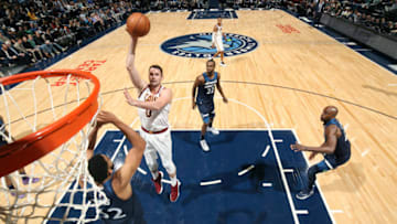 MINNEAPOLIS, MN - OCTOBER 19: Kevin Love #0 of the Cleveland Cavaliers shoots the ball against the Minnesota Timberwolves. Copyright 2018 NBAE (Photo by David Sherman/NBAE via Getty Images)