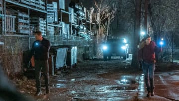 CHICAGO P.D. -- "Unforgiven" Episode 804 -- Pictured: (l-r) Jesse Lee Soffer as Jay Halstead, Marina Squerciati as Kim Burgess -- (Photo by: Matt Dinerstein/NBC)