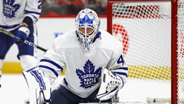 CHICAGO, IL - OCTOBER 07: Garret Sparks #40 of the Toronto Maple Leafs makes a save against the Chicago Blackhawks during the regular seasopn opening home game at the United Center on October 7, 2018 in Chicago, Illinois. (Photo by Jonathan Daniel/Getty Images)
