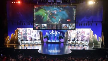 BUSAN, SOUTH KOREA - OCTOBER 21: Team Fnatic vs Edward Gaming play during the quaterfinal match of 2018 The League of Legends World Chmpionship at Bexco Auditorium on October 21, 2018 in Busan, South Korea. (Photo by Woohae Cho/Getty Images)