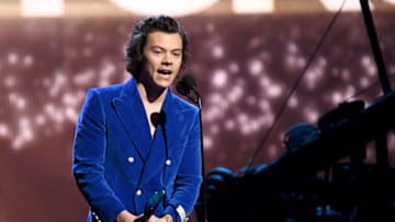 NEW YORK, NEW YORK - MARCH 29: Harry Styles speaks onstage at the 2019 Rock & Roll Hall Of Fame Induction Ceremony - Show at Barclays Center on March 29, 2019 in New York City. (Photo by Dimitrios Kambouris/Getty Images For The Rock and Roll Hall of Fame)