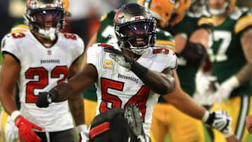 TAMPA, FLORIDA - OCTOBER 18: Lavonte David #54 of the Tampa Bay Buccaneers celebrates a tackle against the Green Bay Packers during the third quarter at Raymond James Stadium on October 18, 2020 in Tampa, Florida. (Photo by Mike Ehrmann/Getty Images)