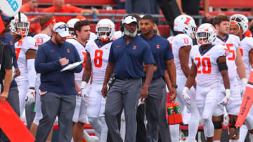 PISCATAWAY, NJ - OCTOBER 06: Illinois Fighting Illini head coach Lovie Smith during the College Football Game between the Rutgers Scarlet Knights and the Illinois Fighting Illini on October 6, 2018, at HighPoint.Com Stadium in Piscataway, NJ. (Photo by Rich Graessle/Icon Sportswire via Getty Images)