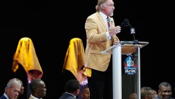 CANTON, OH - AUGUST 06: Kevin Greene, (Photo by Joe Robbins/Getty Images)