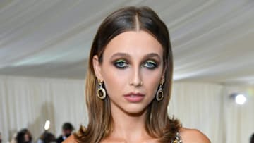 NEW YORK, NEW YORK - SEPTEMBER 13: Emma Chamberlain attends The 2021 Met Gala Celebrating In America: A Lexicon Of Fashion at Metropolitan Museum of Art on September 13, 2021 in New York City. (Photo by Kevin Mazur/MG21/Getty Images For The Met Museum/Vogue)
