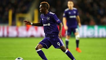 BRUSSELS, BELGIUM - NOVEMBER 22: Henry Onyekuru of Anderlecht in action during the UEFA Champions League group B match between RSC Anderlecht and Bayern Muenchen at Constant Vanden Stock Stadium on November 22, 2017 in Brussels, Belgium. (Photo by Dean Mouhtaropoulos/Getty Images)