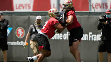 SANTA CLARA, CALIFORNIA - MAY 14: Aaron Banks #62 of the San Francisco 49ers works out during an OTA rookie mini camp at Levi Stadium on May 14, 2021 in Santa Clara, California. (Photo by Thearon W. Henderson/Getty Images)
