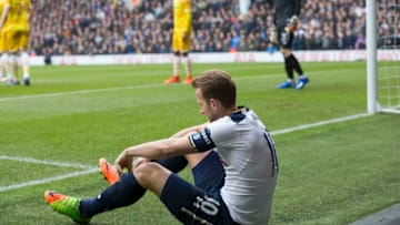 LONDON, ENGLAND - MARCH 12: Tottenham Hotspur's Harry Kane down with an injury during the Emirates FA Cup Sixth Round match between Tottenham Hotspur and Millwall at White Hart Lane on March 12, 2017 in London, England. (Photo by Craig Mercer - CameraSport via Getty Images)