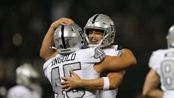 Alec Ingold, Derek Carr, Las Vegas Raiders. (Photo by Lachlan Cunningham/Getty Images)