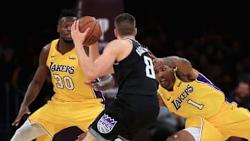 LOS ANGELES, CA - JANUARY 09: Julius Randle (Photo by Sean M. Haffey/Getty Images)