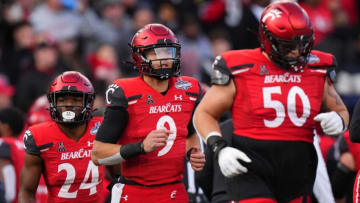 Cincinnati Bearcats quarterback Desmond Ridder against the Houston Cougars at Nippert Stadium.